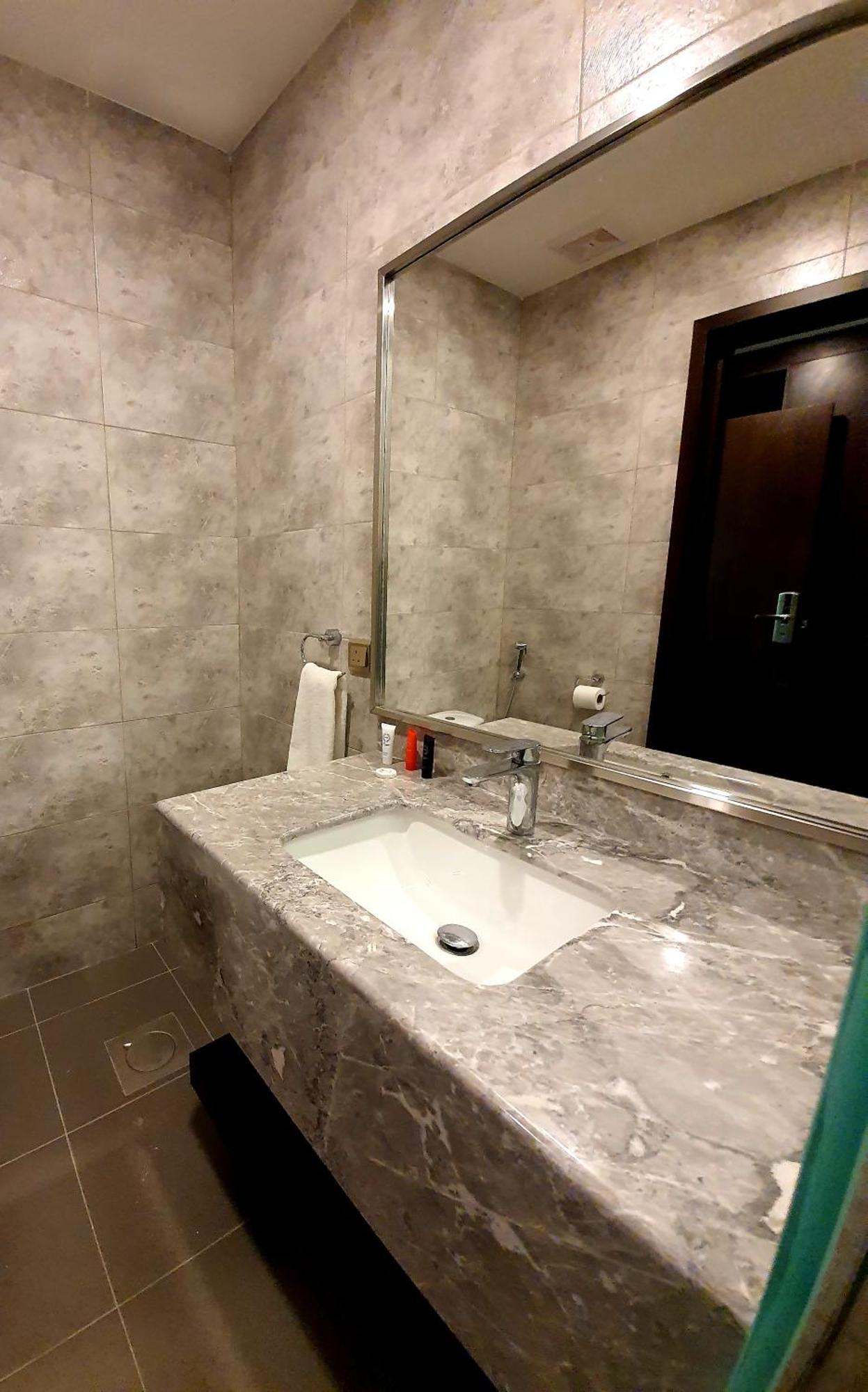 Lily Hotel Suite Mubarraz Hofuf Værelse billede