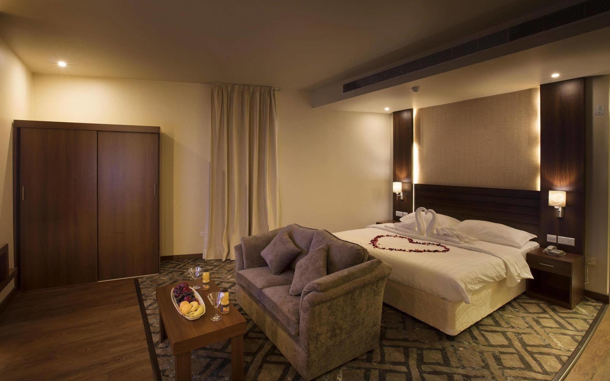 Lily Hotel Suite Mubarraz Hofuf Eksteriør billede